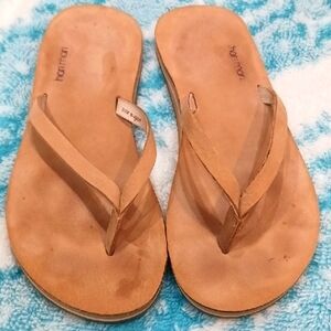 Tan Leather Thong Sandals with Flexible Sole